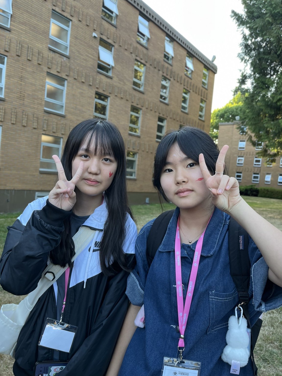 하윤이와 같은 그룹의 일본 친구