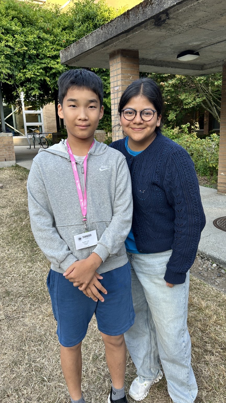 앞으로 함께 생활할 캠프 선생님과 함께